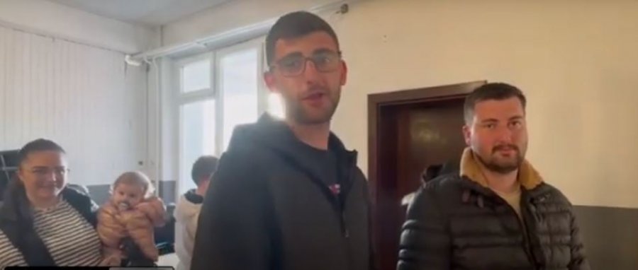 Në Malishevë, 26 anëtarët e një familjeje shkojnë së bashku të votojnë