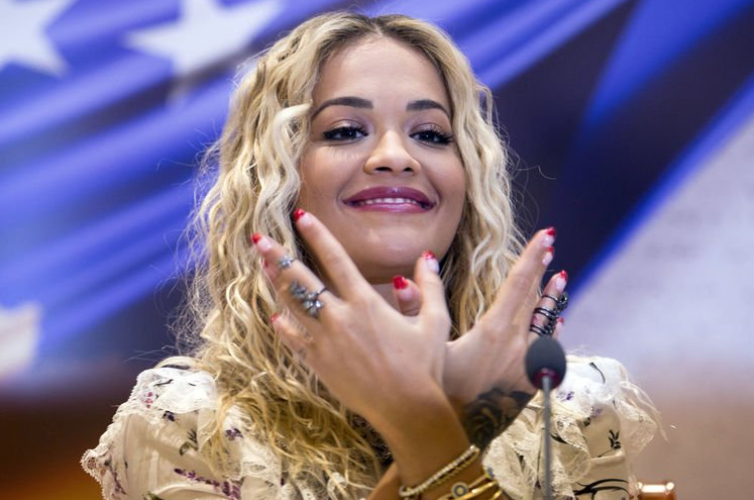 Rita Ora uron Ditën e Pavarësisë së Kosovës, ndan video të fëmijërisë