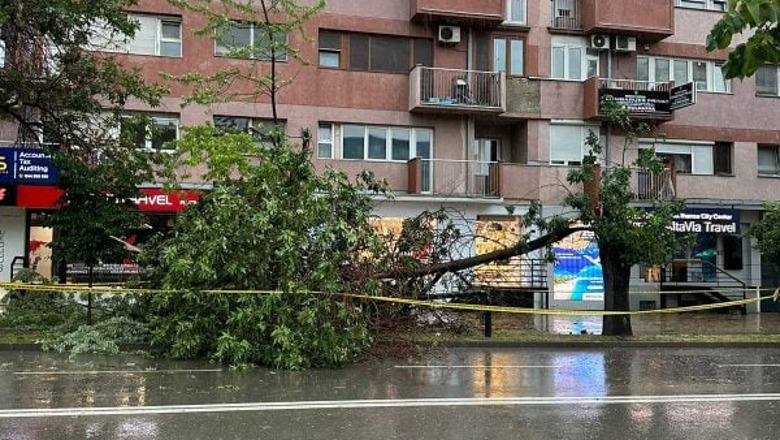 Paralajmërim për erëra të forta në Prishtinë, komuna me apel për qytetarët