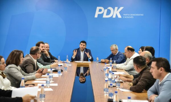 pdk-shpenzoi-mbi-930-mije-euro-gjate-fushates-zgjedhore,-mbi-460-mije-vetem-per-reklama