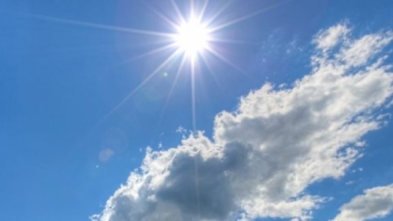 parashikimi-i-motit-per-vikend