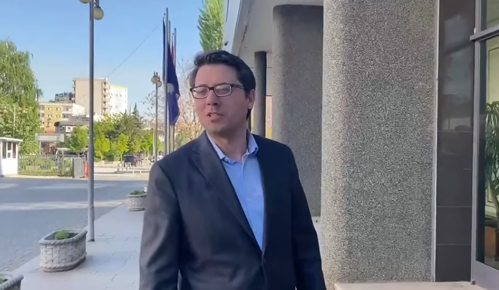 hekuran-murati-arrin-ne-kuvend:-uroj-te-ndryshoje-qendrim-opozita-per-ta-zhbllokuar-procesin