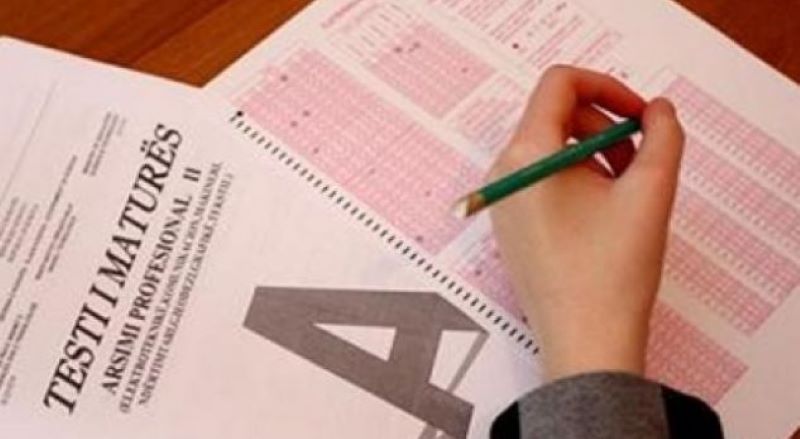 testi-i-matures,-analistet-thone-se-duhet-te-pershtatet-me-testin-pisa