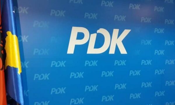 pdk-ja-sot-mban-konference-per-media