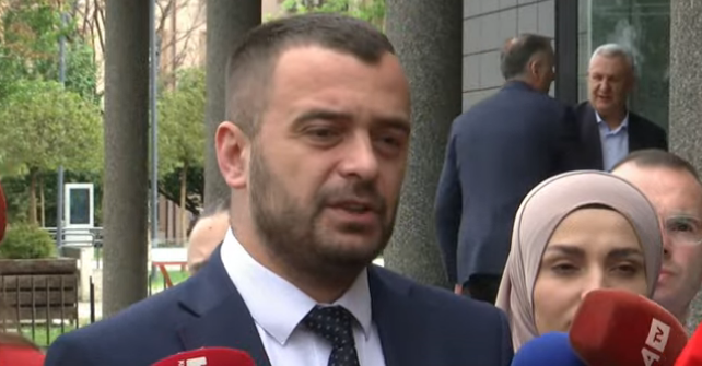 rexhaj-pyetet-per-propozimin-e-abdixhikut:-jo-–-nuk-kemi-cka-ulemi,-eshte-devijim-i-popullit