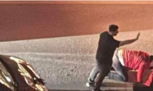 vetura-godet-nje-motociklist-ne-prishtine,-policia-ne-vendin-e-ngjarjes