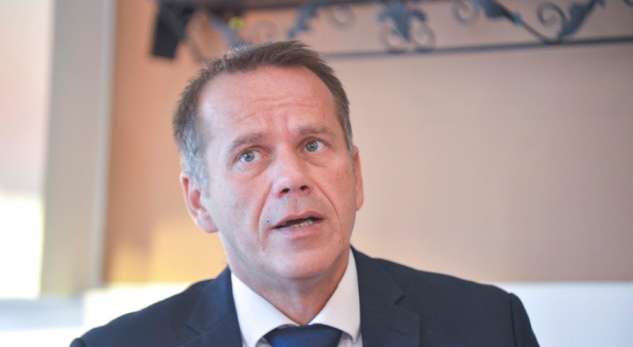 ish-kryenegociatori-arifi:-sanksionet-e-be-se-i-kane-larguar-investitoret-nga-kosova