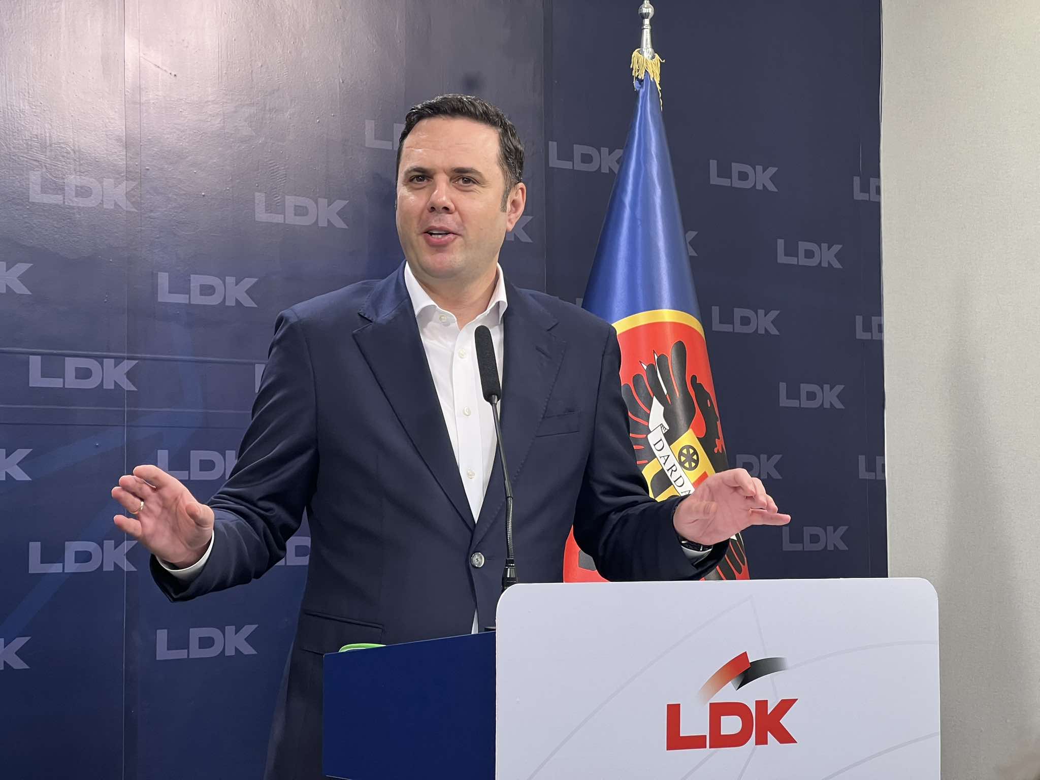 “qofte-misioni-i-tij-i-shenjte-i-ndricuar”,-abdixhiku-me-urim-per-zgjedhjen-e-papes