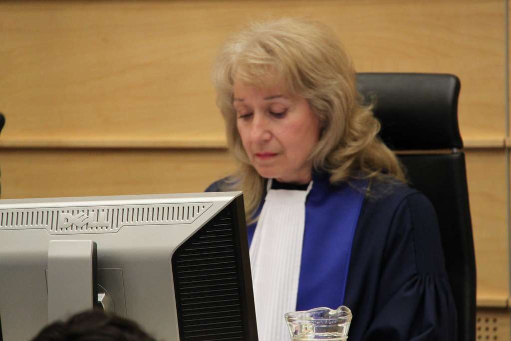 trendafilova-te-marten-ne-kosove,-veteranet-kundershtojne-viziten