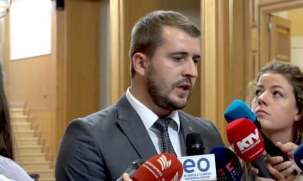 lushtaku:-duhet-te-mendojme-me-kokeftohtesi-dhe-te-dalim-nga-ky-lemsh