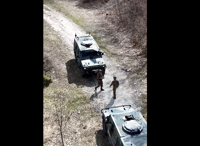 ushtaret-italiane-te-kfor-it-patrullojne-ne-jug-te-kosoves