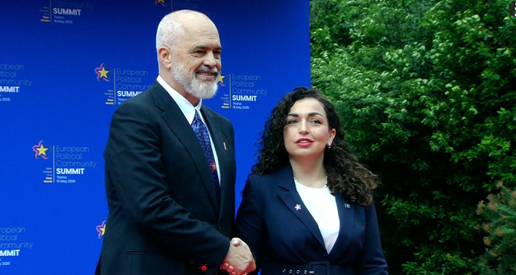 “mireserdhet”,-osmani-arrin-ne-tirane-per-samitin-e-komunitetit-politik-europian