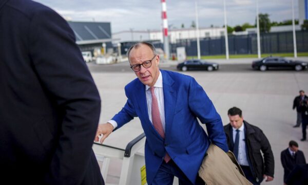 merzi-i-gjermanise-e-godet-serish-putinin-me-sanksione-per-mospjesemarrje-ne-bisedimet-e-paqes