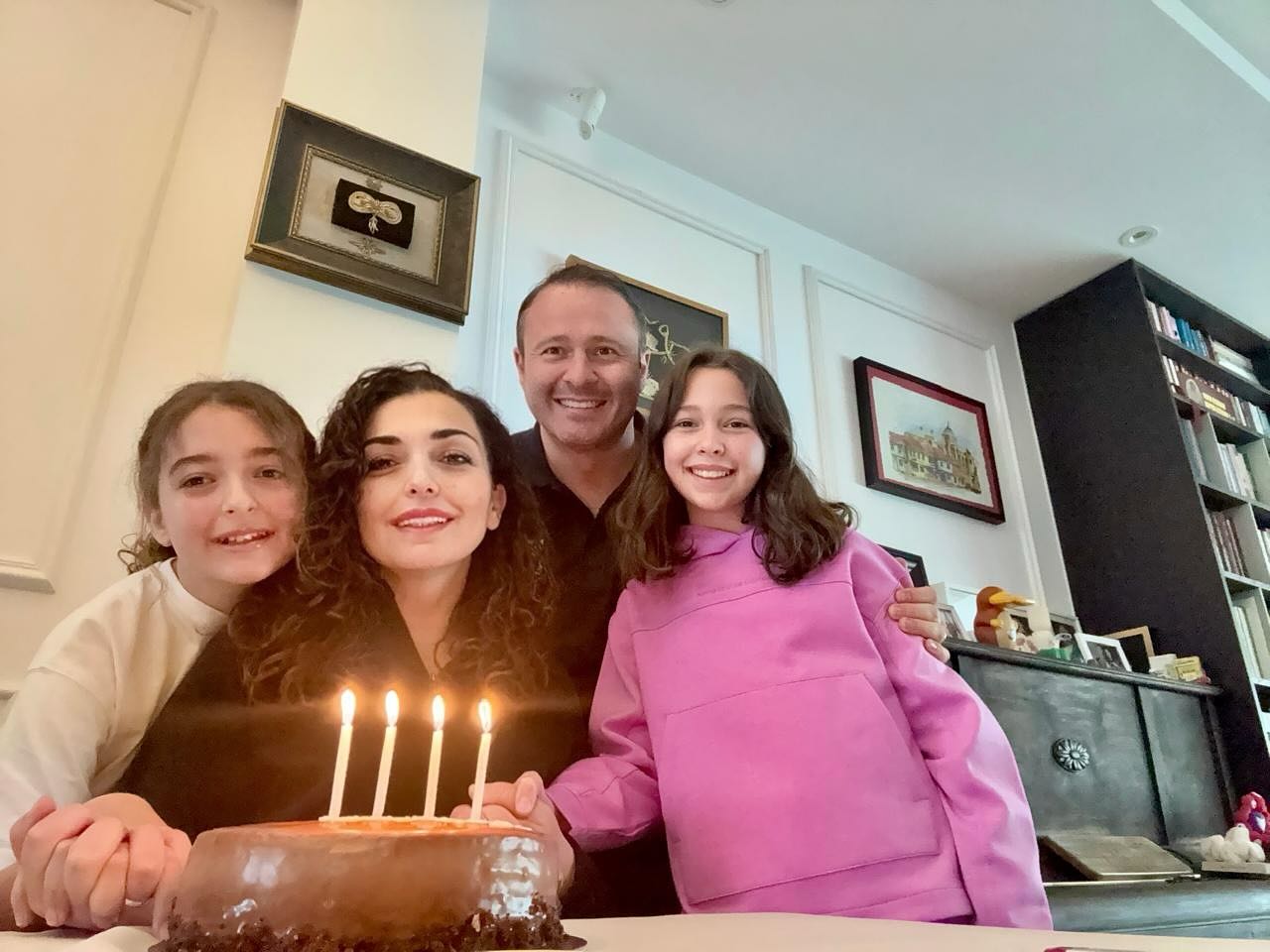 presidentja-osmani-feston-ditelindjen,-falenderon-per-urimet