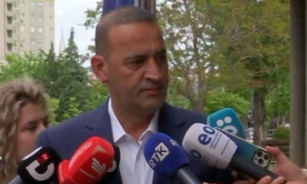 daut-haradinaj-para-seances:-perderisa-nuk-ka-nje-marreveshje,-mbetet-e-njejta