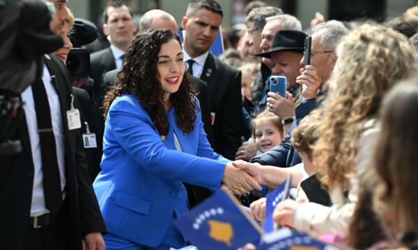 osmani-e-“rivalizon”-kurtin-ne-zvicer,-pamjet-tregojne-si-e-priten-bashkatdhetaret-atje