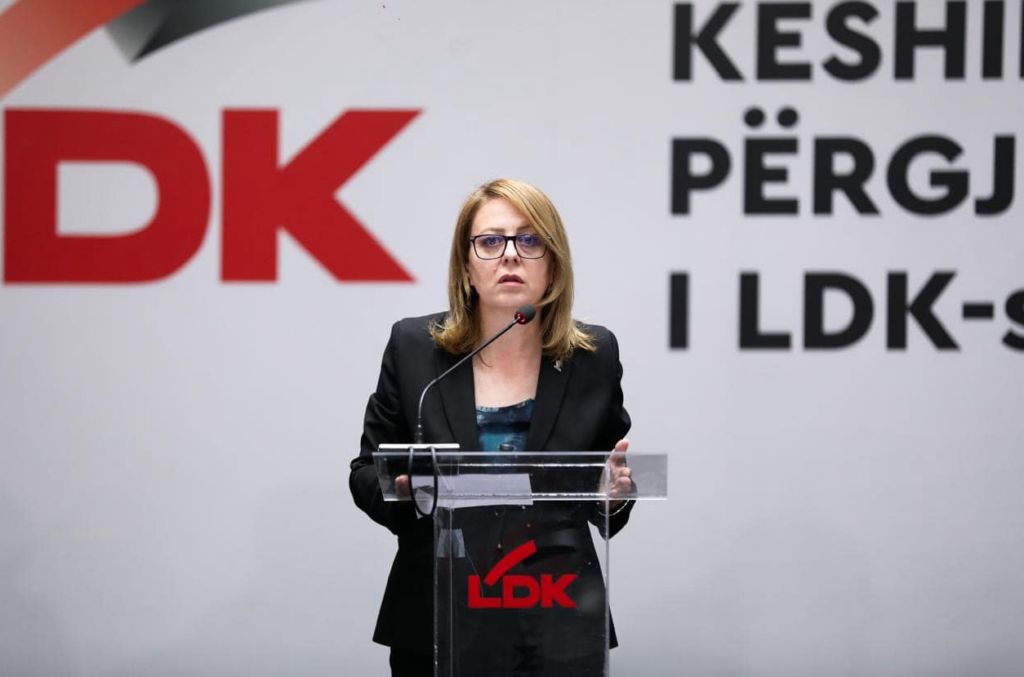 bajrami:-politikat-e-qeverise-po-e-cojne-kosoven-drejt-rrenimit-ekonomik