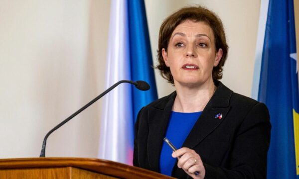 arrestohet-personi-qe-kanosi-ministren-donika-gervalla-ne-facebook-–-dergohet-ne-ndalim-per-48-ore