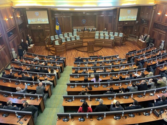 Mblidhet Kuvendi edhe sot, përpjekja e 26-të herë për konstituim