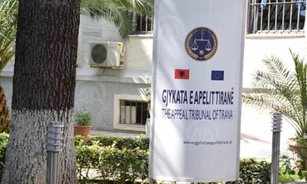 Gjykata e Apelit në Tiranë liron 39-vjeçarin nga Prizreni, refuzon ekstradimin e tij në Serbi