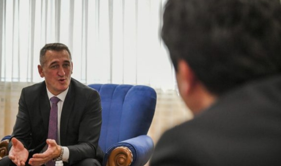 Rashiq del kundër vendimit të Qeverisë dhe Gjykatës për ‘Vidovdanin’