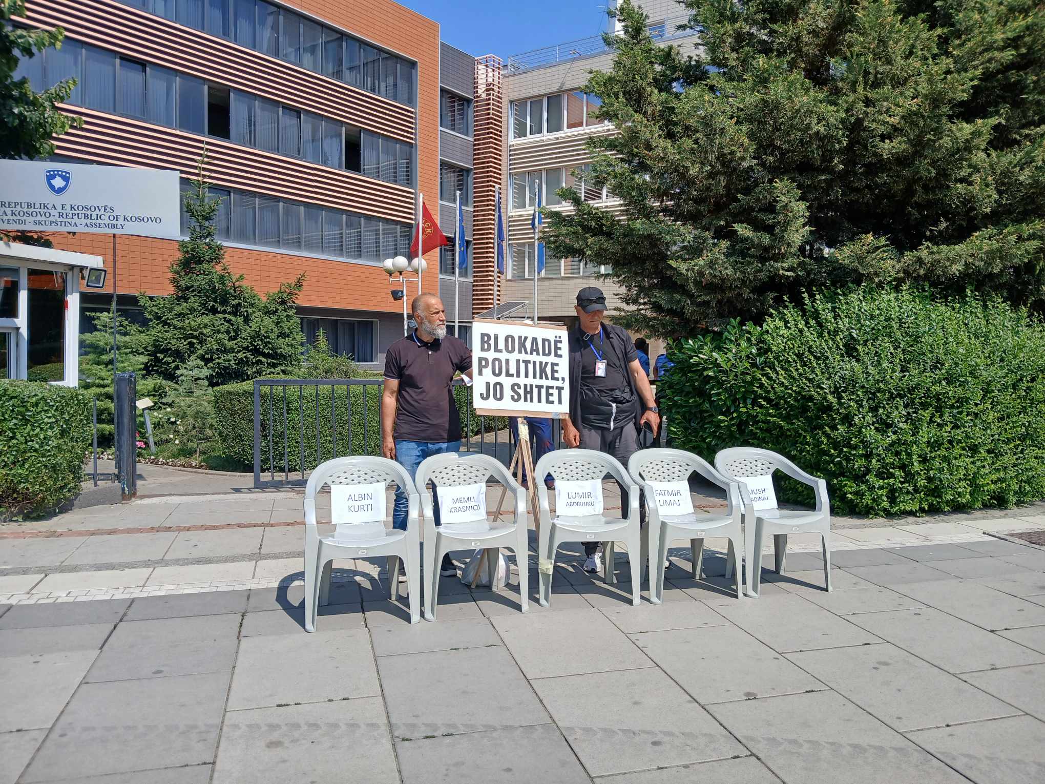 “Kosova nuk mund të presë më”, thirrje nga Roja e Kohës për zhbllokim të Kuvendit
