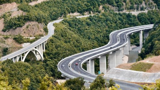 Dy autostradat do të mbyllen përkohësisht të premten dhe të shtunën