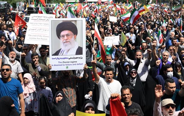 Irani thotë se 430 persona janë vrarë që nga fillimi i konfliktit