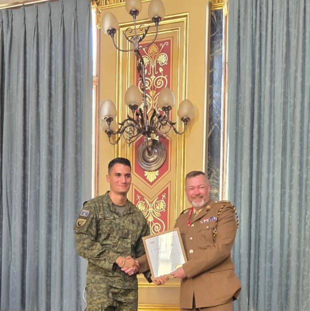 Nënoficeri i FSK-së, çertifikohet në Mbretërinë e Bashkuar