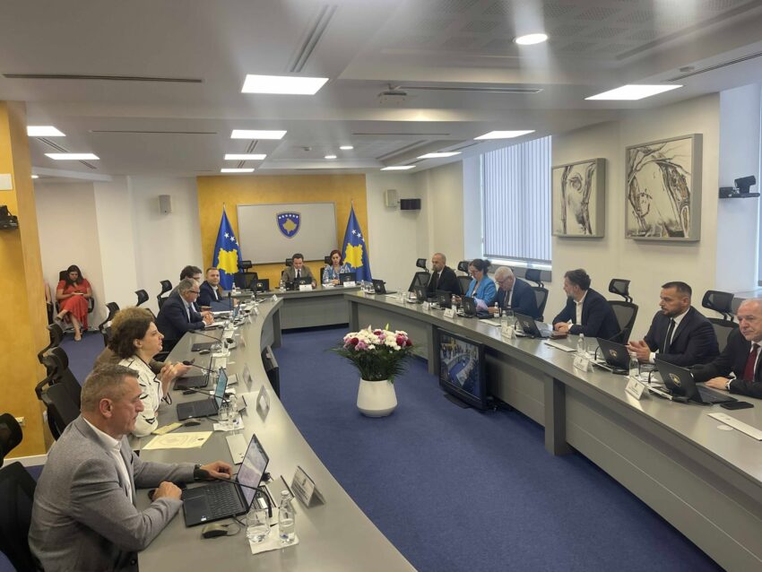 Qeveria ndan katër milionë euro për policen e sigurimeve në kufij për mërgimtarët