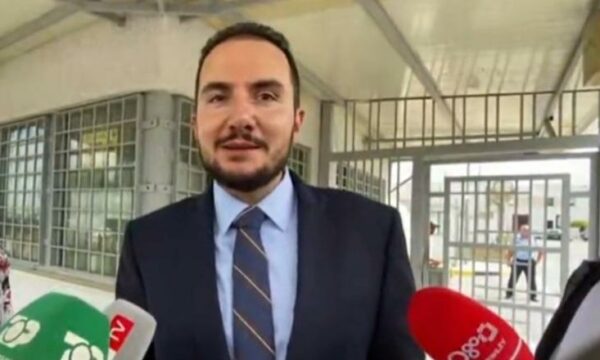 Del nga burgu ish-deputeti Ervin Salianji:  Ditët e mia në burg burim frymëzimi për demokratët