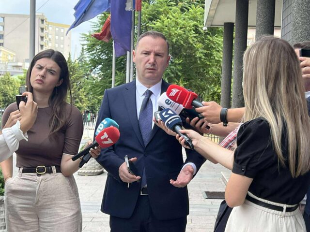 Zemaj: LDK-ja kundër dy palë zgjedhjeve