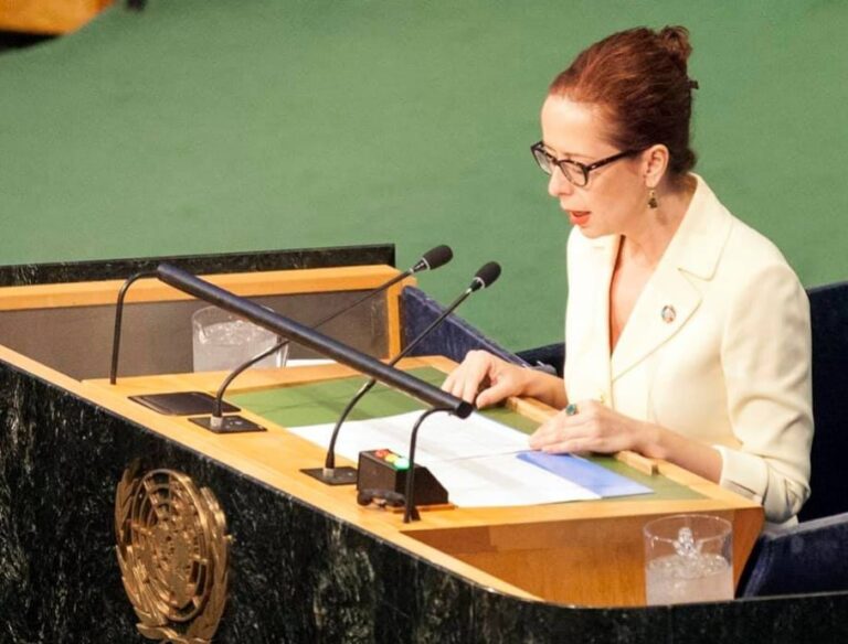 Presidenti Begaj dekreton lirimin nga detyra të ambasadores së Shqipërisë në UNESCO, Besiana Kadare