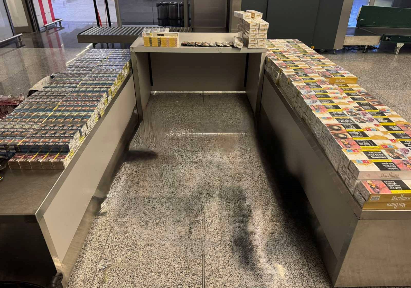 Parandalohet kontrabanda me cigare në aeroportin “Adem Jashari”