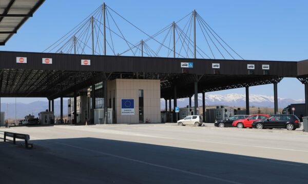 Pritjet për të hyrë e dalë nga Kosova nuk zgjasin më shumë se 5 minuta