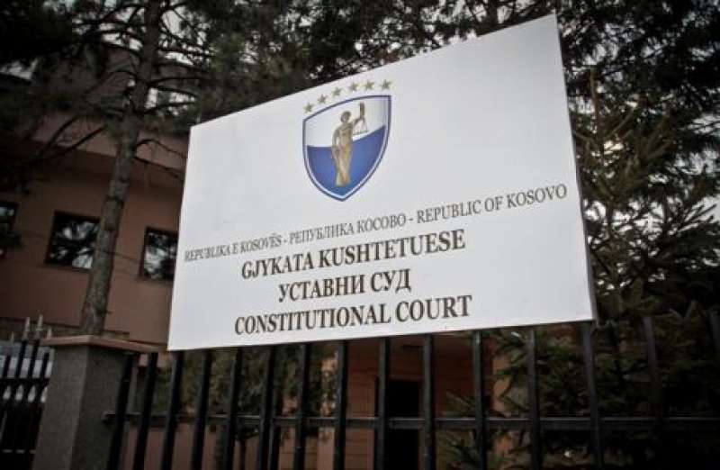 DW: Kosova hyn në paqartësi juridike për institucionet