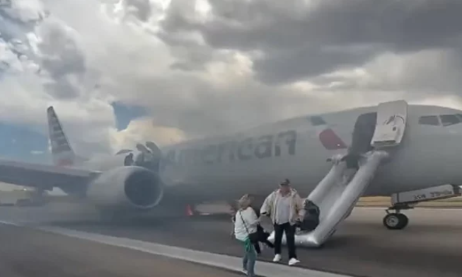 Aeroplani i American Airlines përfshihet nga flakët, detyrohet ta ndërpres ngritjen