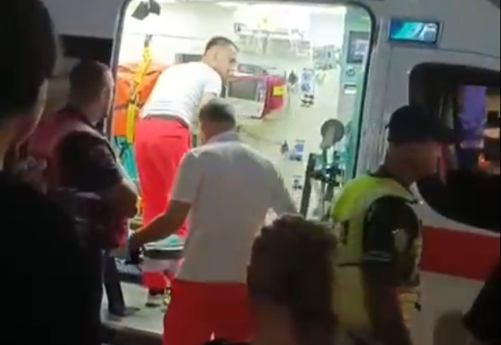 Vetura përplas të miturën në Lungomare