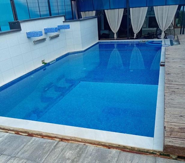 KRU “Prishtina” gjen një pishinë të mbushur përmes një lidhjeje ilegale (FOTO)