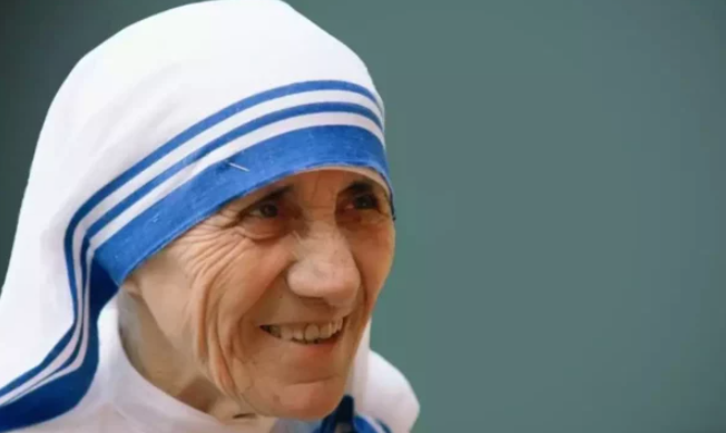 Mbrëmje kulturore në Prishtinë për të nderuar veprën e Shën Nënë Terezës