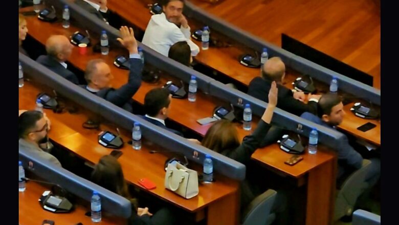 Ganimete Musliu: I thashë JO Dimal Bashës, nuk mund të votoj për një përçarës