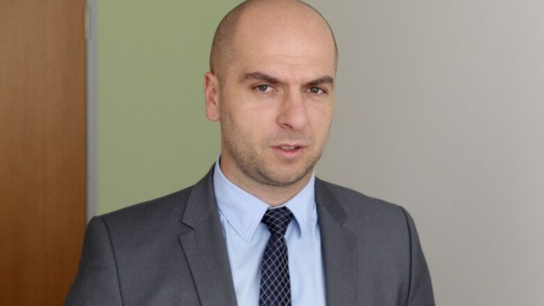 Slavko Simiq dështon për të tretën herë – s’i merr votat për nënkryetar