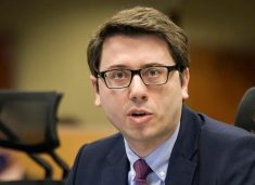 Ngec konstituimi i Kuvendit, Hekuran Murati kërkon nga PDK dhe LDK ta mbështesin Rashiqin për nënkryetar të Kuvendit