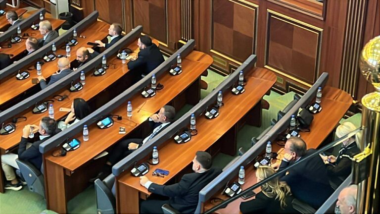 Rashiq merr vetëm 56 vota “për”, s’zgjidhet nënkryetar i Kuvendit