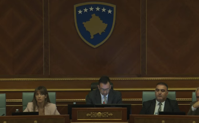 Basha e shpall të mbyllur konstituimin e Kuvendit pa zgjedhjen e njërit nënkryetar, thërret mbledhje të kryesisë për të hënën