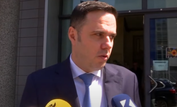 Abdixhiku: Thirrja e mbledhjes së Kryesisë nga Basha antikushtetuese, s’marrim pjesë në çmenduri të tilla