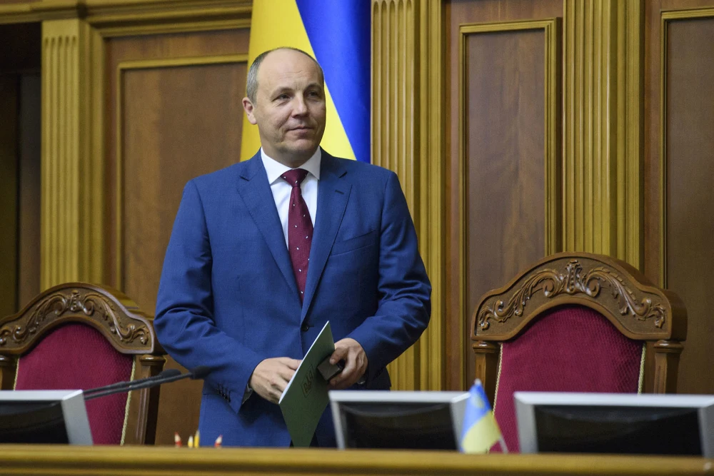 Ish-kryeparlamentari i Ukrainës, Andriy Parubiy qëllohet për vdekje në Lviv
