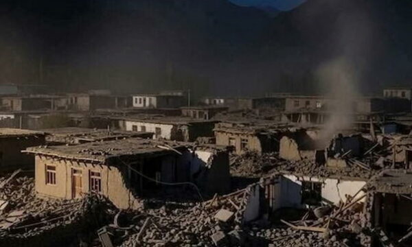 Të paktën 500 të vdekur nga një tërmet që goditi Afganistanin