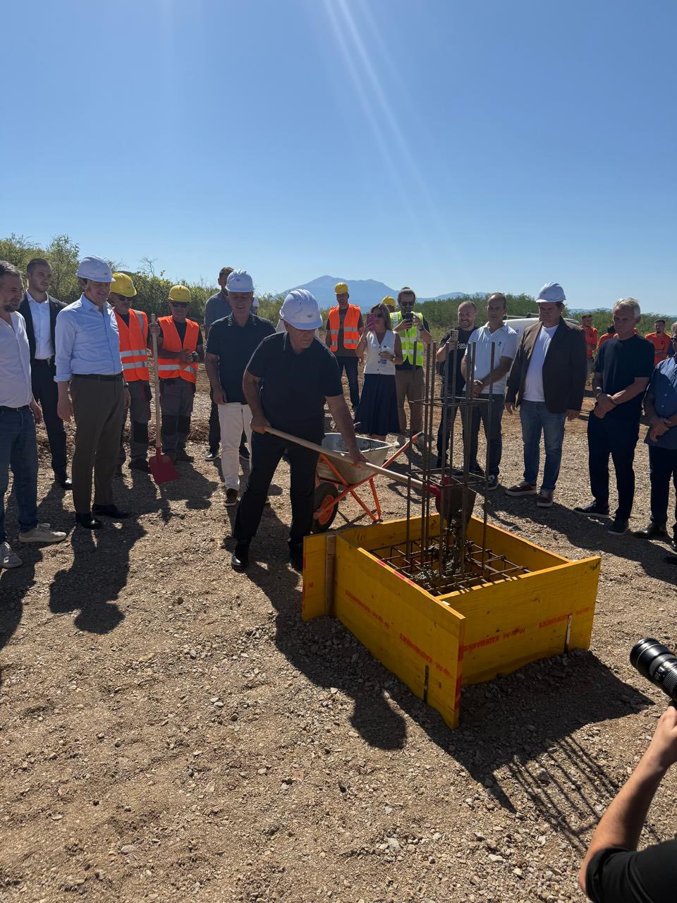 Vendoset gurthemeli i stadiumit të ri në Suharekë!