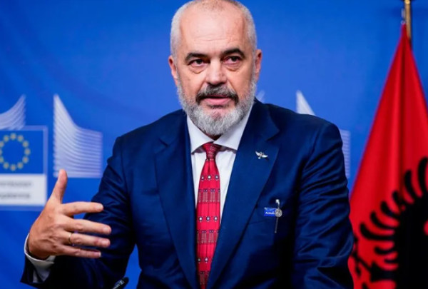 Edi Rama paralajmëron krijimin e Task Forcës për ujin: Kush vjedh të penalizohet me heqje lirie